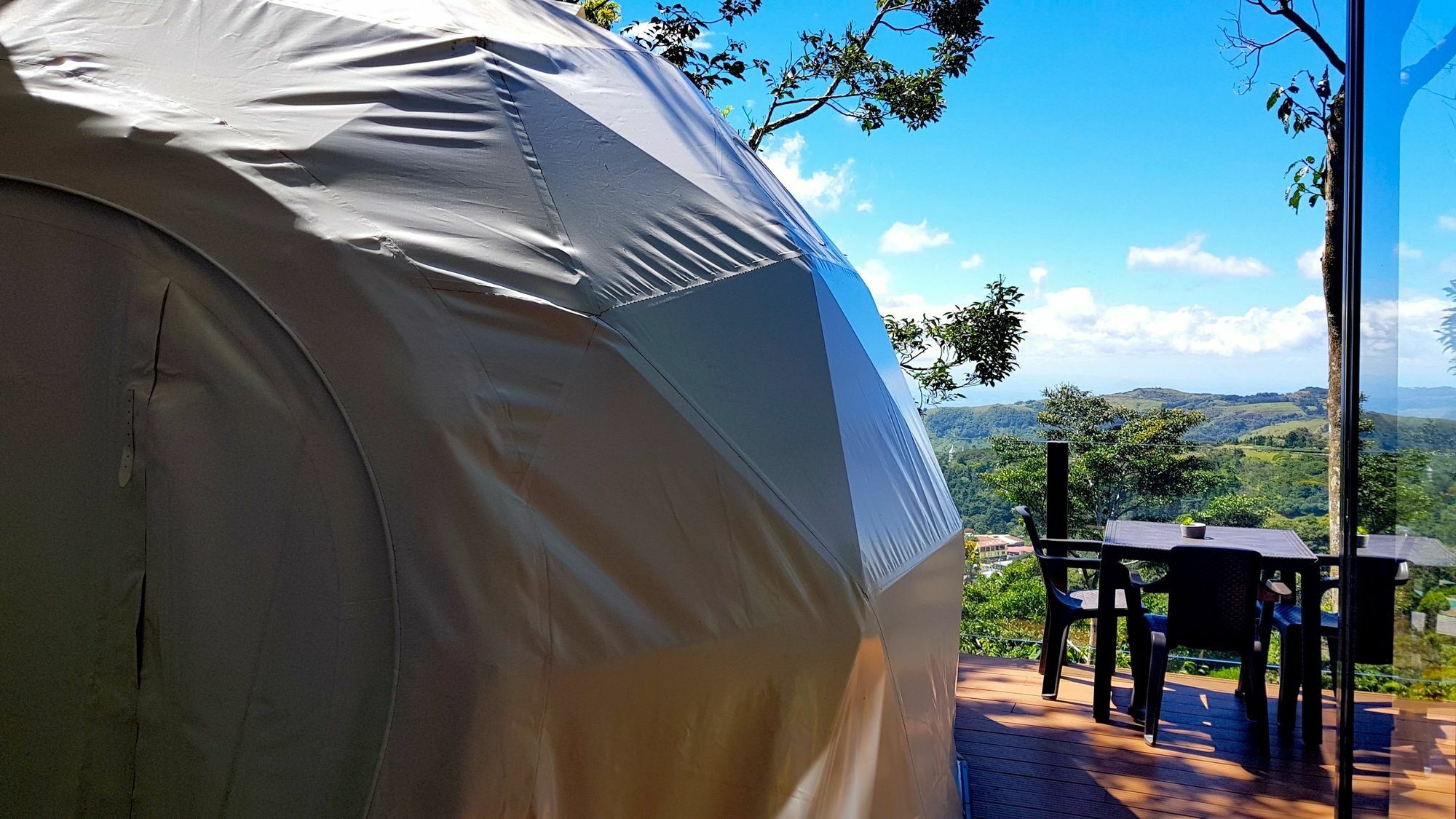 Chira Glamping Resort Monteverde Ngoại thất bức ảnh